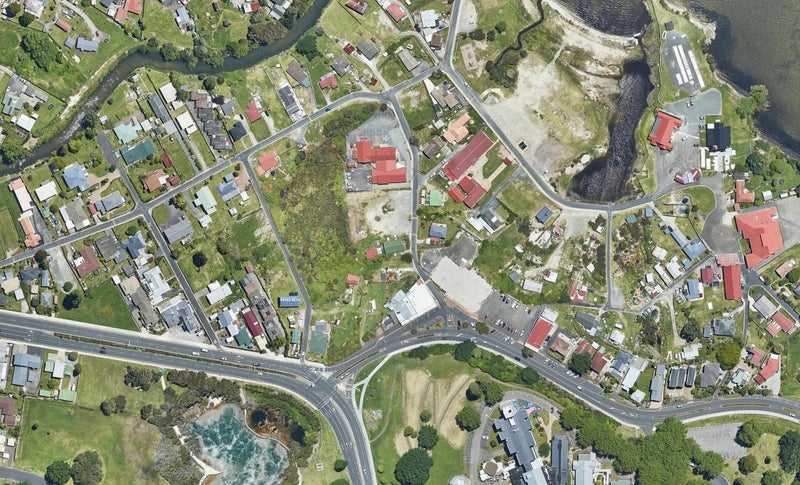 8 Houkotuku Street, Ohinemutu, Rotorua - Carousel 1