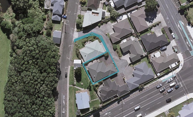 29E Baring Terrace, Strandon, New Plymouth - Carousel 1