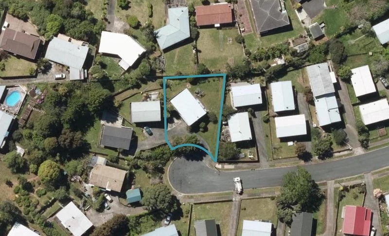 16 Warwick Place, Raumanga, Whangarei - Carousel 1