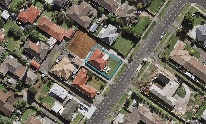46 Birdwood Avenue, Papatoetoe, Auckland - Carousel 1