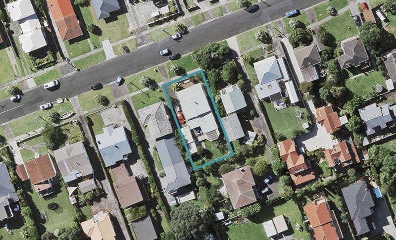 7 Aramoana Avenue, Devonport, Auckland - Carousel 1