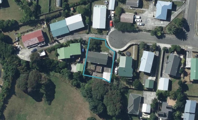 29 Te Arataura Street, Takapuwahia, Porirua - Carousel 1