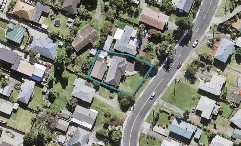 22 Kelwyn Road, Kelston, Auckland - Carousel 1