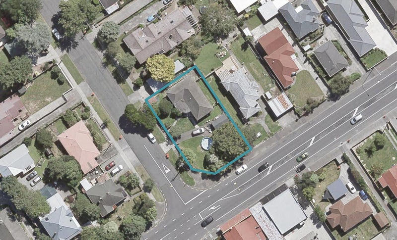 2B Tararua Street, Trentham, Upper Hutt - Carousel 1