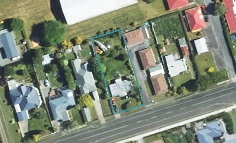 60 Pembroke Road, Stratford - Carousel 1