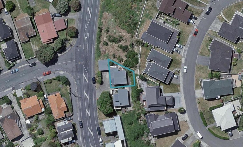20A Ira Street, Miramar, Wellington - Carousel 1