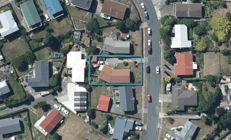 16 Inlet View, Titahi Bay, Porirua - Carousel 1