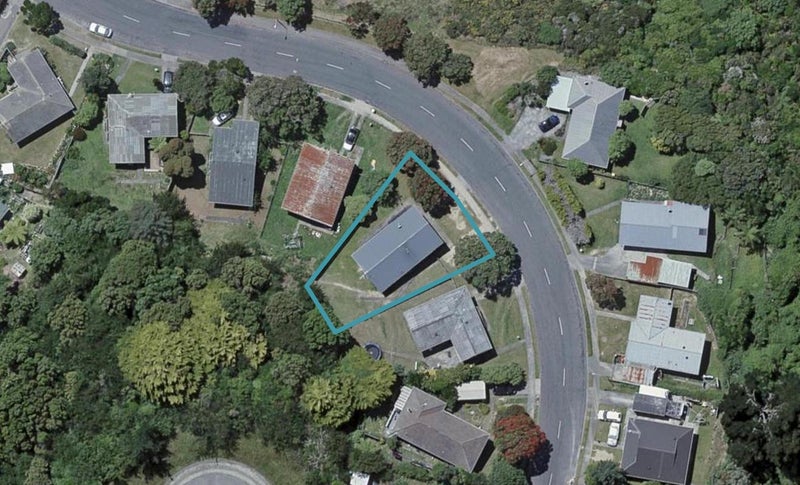 16 Nassau Avenue, Grenada North, Wellington - Carousel 1