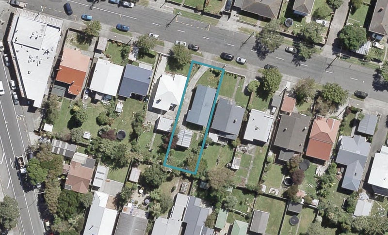 133 Whites Line, WAIWHETU, LOWER HUTT - Carousel 1