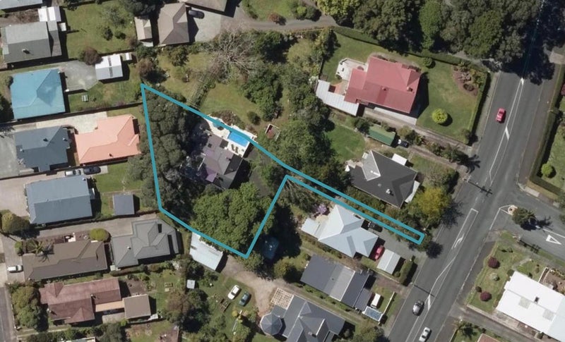 11 Mill Road, Regent, Whangarei - Carousel 1