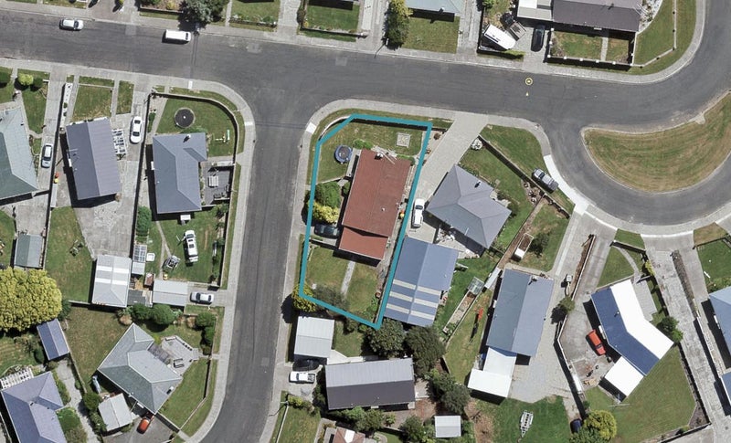 1 Nevis Crescent, Grasmere, Invercargill - Carousel 1