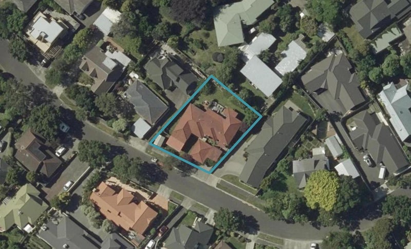 10 Montgomery Terrace, Hokowhitu, Palmerston North - Carousel 1