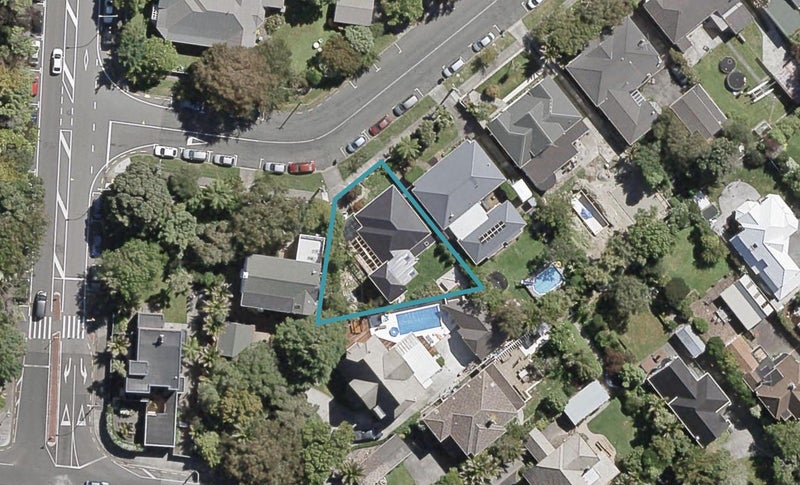 2A Hautana Square, Woburn, Lower Hutt - Carousel 1