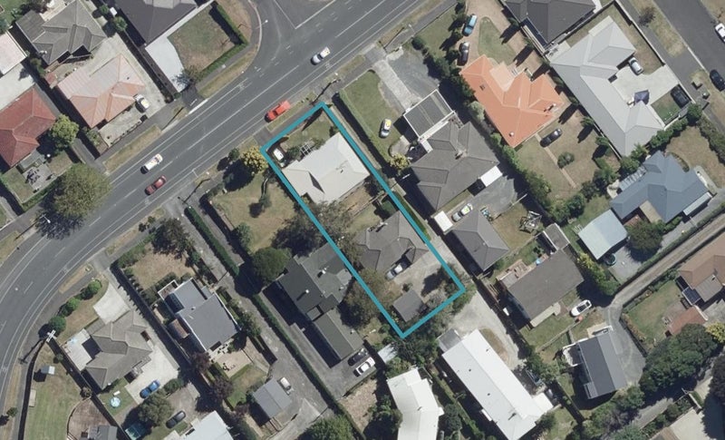 99B Maeroa Road, Maeroa, Hamilton - Carousel 1