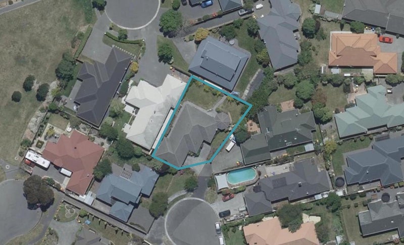 14 Courtfield Close, Parklands, Christchurch - Carousel 1