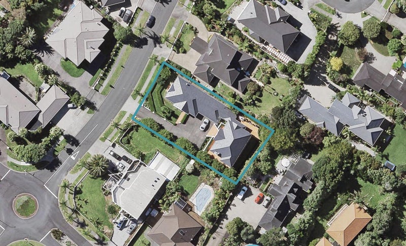 3 Del Mar Court, Shamrock Park, Auckland - Carousel 1