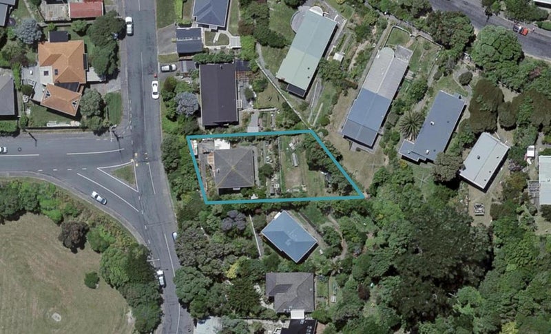 24 Kinghorne Street, Strathmore Park, Wellington - Carousel 1