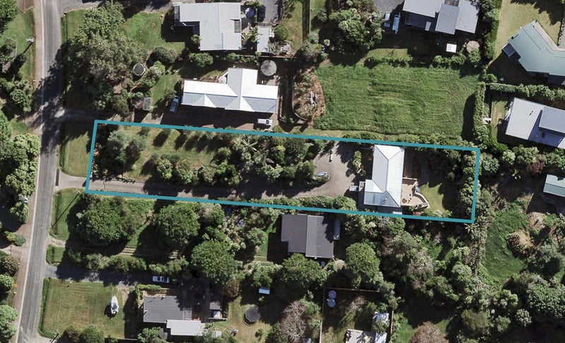 24 Natzka Road, Ostend, Waiheke Island - Carousel 1