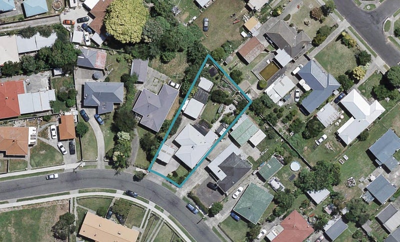 18 Bestall Street, Maraenui, Napier - Carousel 1