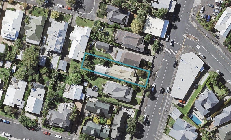 81 Vauxhall Road, Devonport, Auckland - Carousel 1