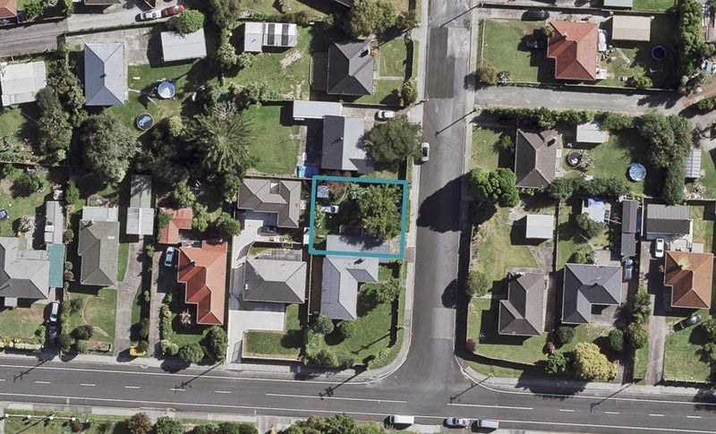 6/2 Ellen Street, Manurewa East, Auckland - Carousel 1
