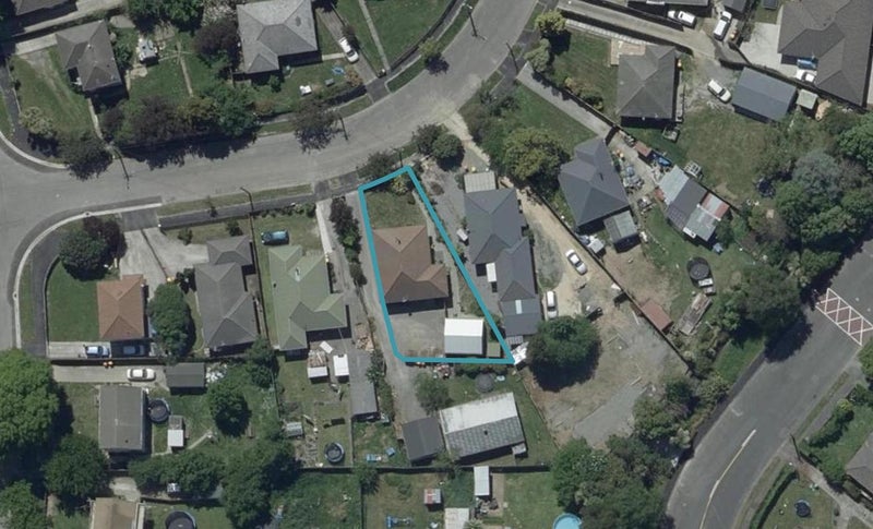 6 Bellbrook Crescent, Shirley, Christchurch - Carousel 1