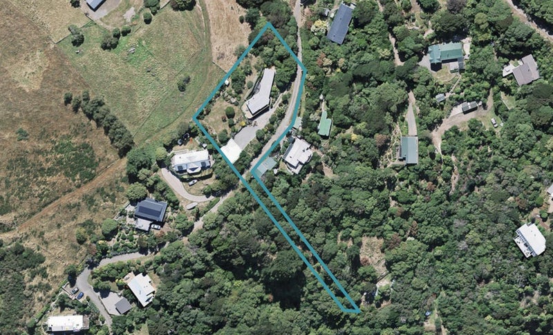 30 Archdalls Road, Robinsons Bay, Akaroa - Carousel 1