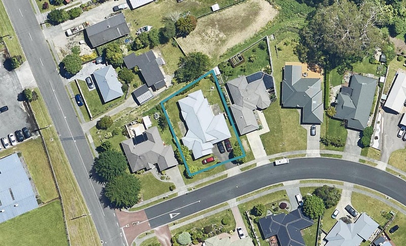 4 Caulfield Place, Pukehangi, Rotorua - Carousel 1