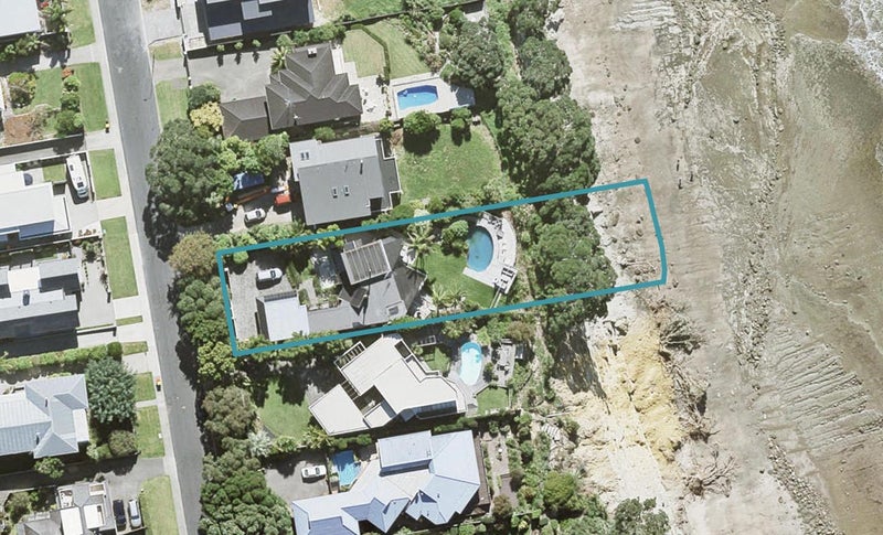 24 Sharon Road, Waiake, Auckland - Carousel 1