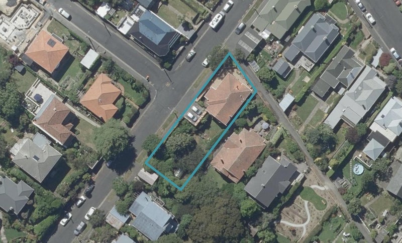 34 Falkland Street, Maori Hill, Dunedin - Carousel 1