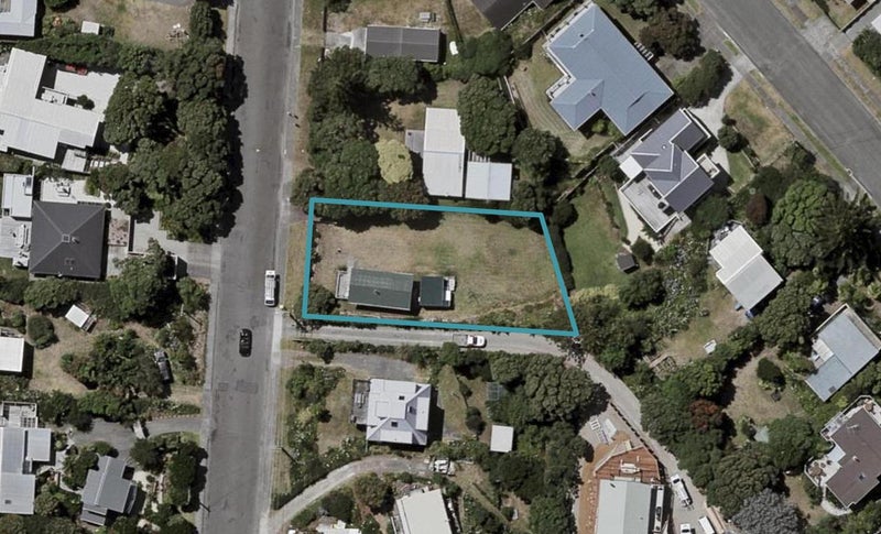 60 Field Way, Waikanae Beach, Waikanae - Carousel 1