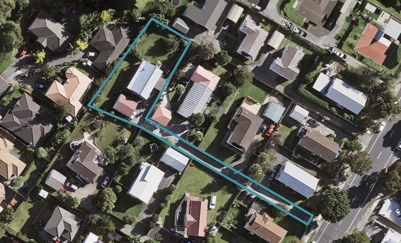 51C Everglade Drive, Goodwood Heights, Auckland - Carousel 1