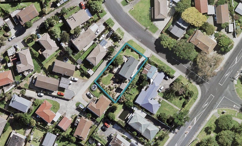 4 Borich Road, Sunnyvale, Auckland - Carousel 1