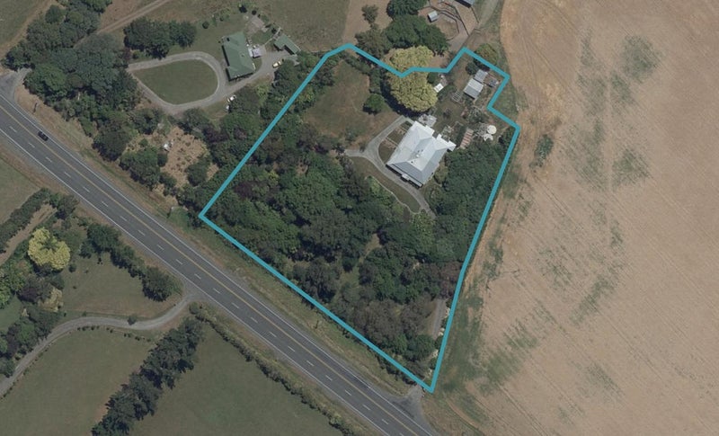 3098 State Highway 1, Sanson, Palmerston North - Carousel 1