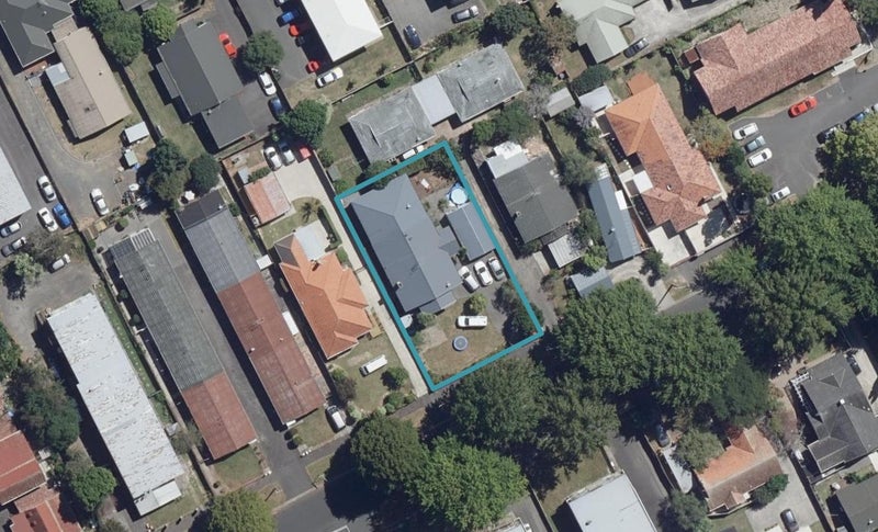 21 Thames Street, Claudelands, Hamilton - Carousel 1