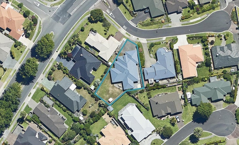 3 Hadleigh Place, Bethlehem, Tauranga - Carousel 1