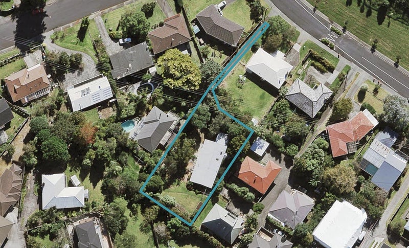 73 Hendry Avenue, Hillsborough, Auckland - Carousel 1