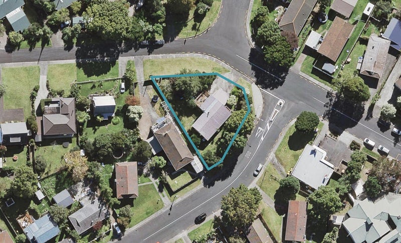 158 Lynn Road, Bayview, Auckland - Carousel 1
