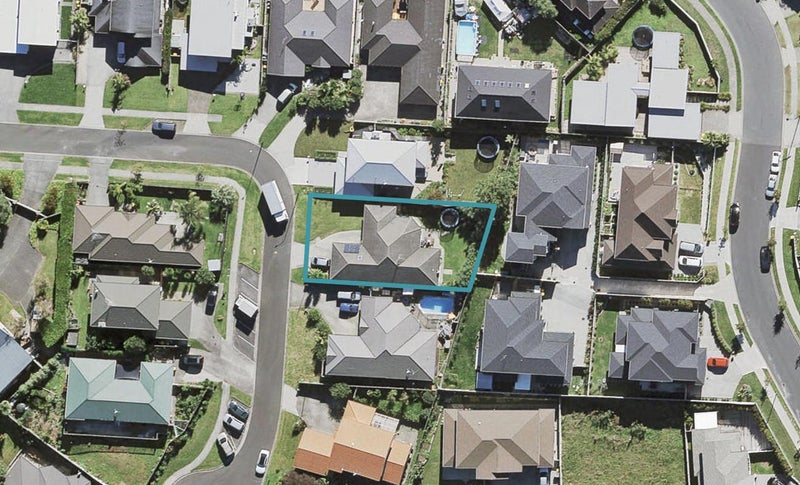 22 Lemon Grove Lane, Greenhithe, Auckland - Carousel 1