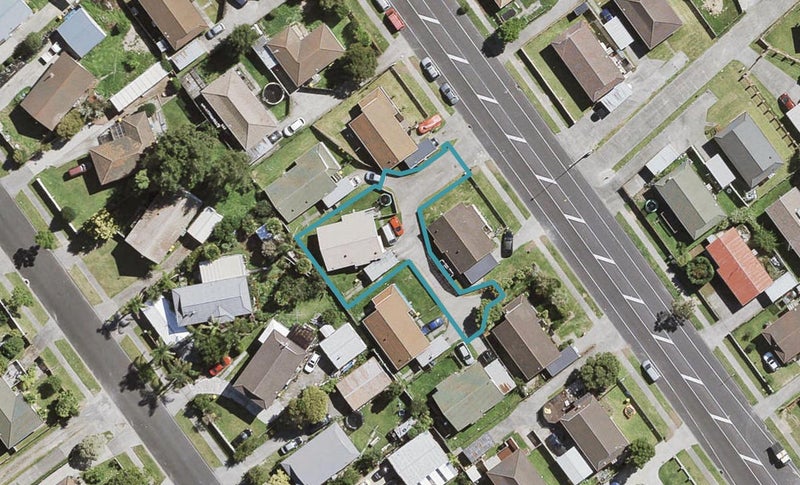 218C Waitemata Drive, Ranui, Auckland - Carousel 1