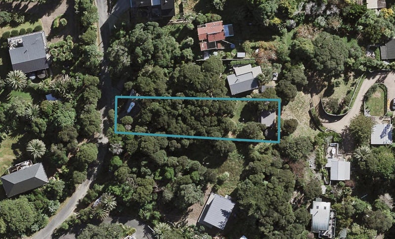 16 Tiri View Road, Palm Beach, Waiheke Island - Carousel 1