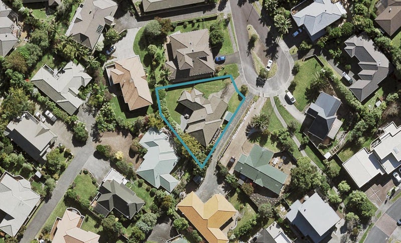 11 Thornbill Rise, Unsworth Heights, Auckland - Carousel 1