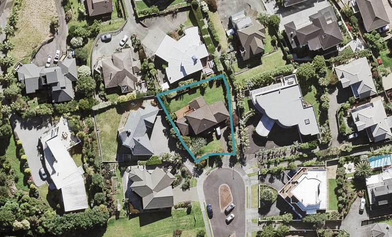 32 Marco Polo Avenue, Lynfield, Auckland - Carousel 1