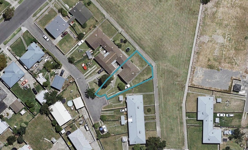 9 Roberts Terrace, Onekawa, Napier - Carousel 1