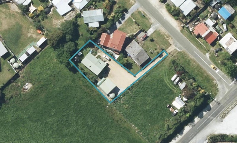 3 Selwyn Street, Pohara - Carousel 1