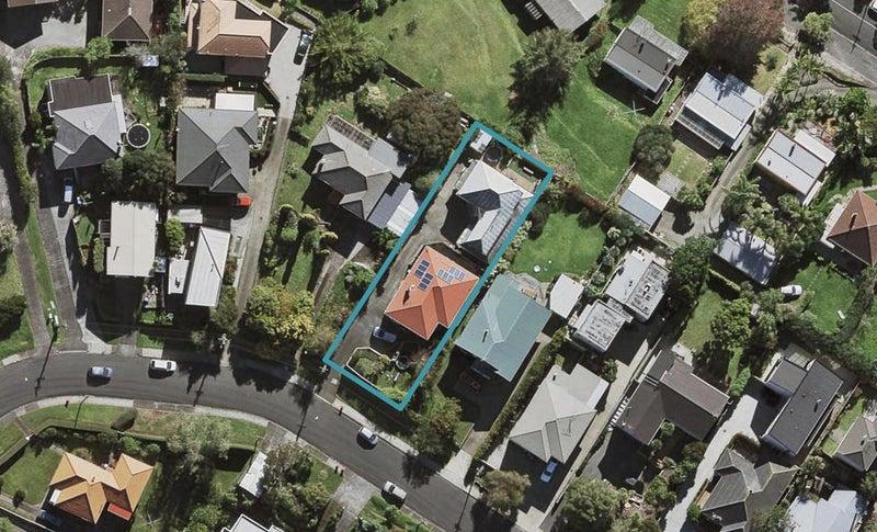 70A Ngatiawa Street, One Tree Hill, Auckland - Carousel 1