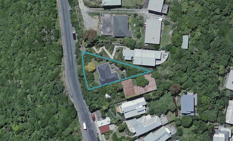 176 Nevay Road, Karaka Bays, Wellington - Carousel 1