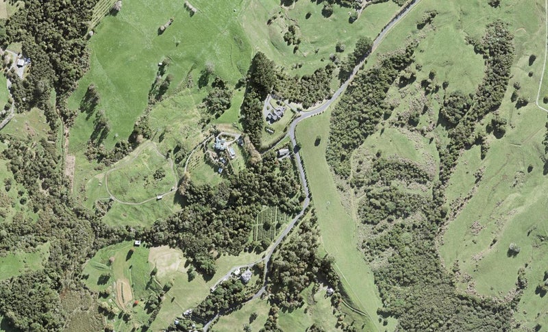 211 Baddeleys Beach Road, Warkworth - Carousel 1
