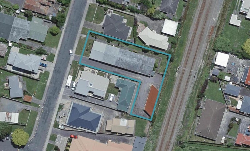 4/7 Davies Street, Tawa, Wellington - Carousel 1