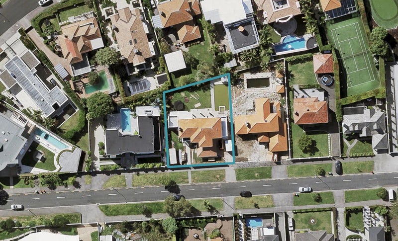 31 Tuhaere Street, Orakei, Auckland - Carousel 1